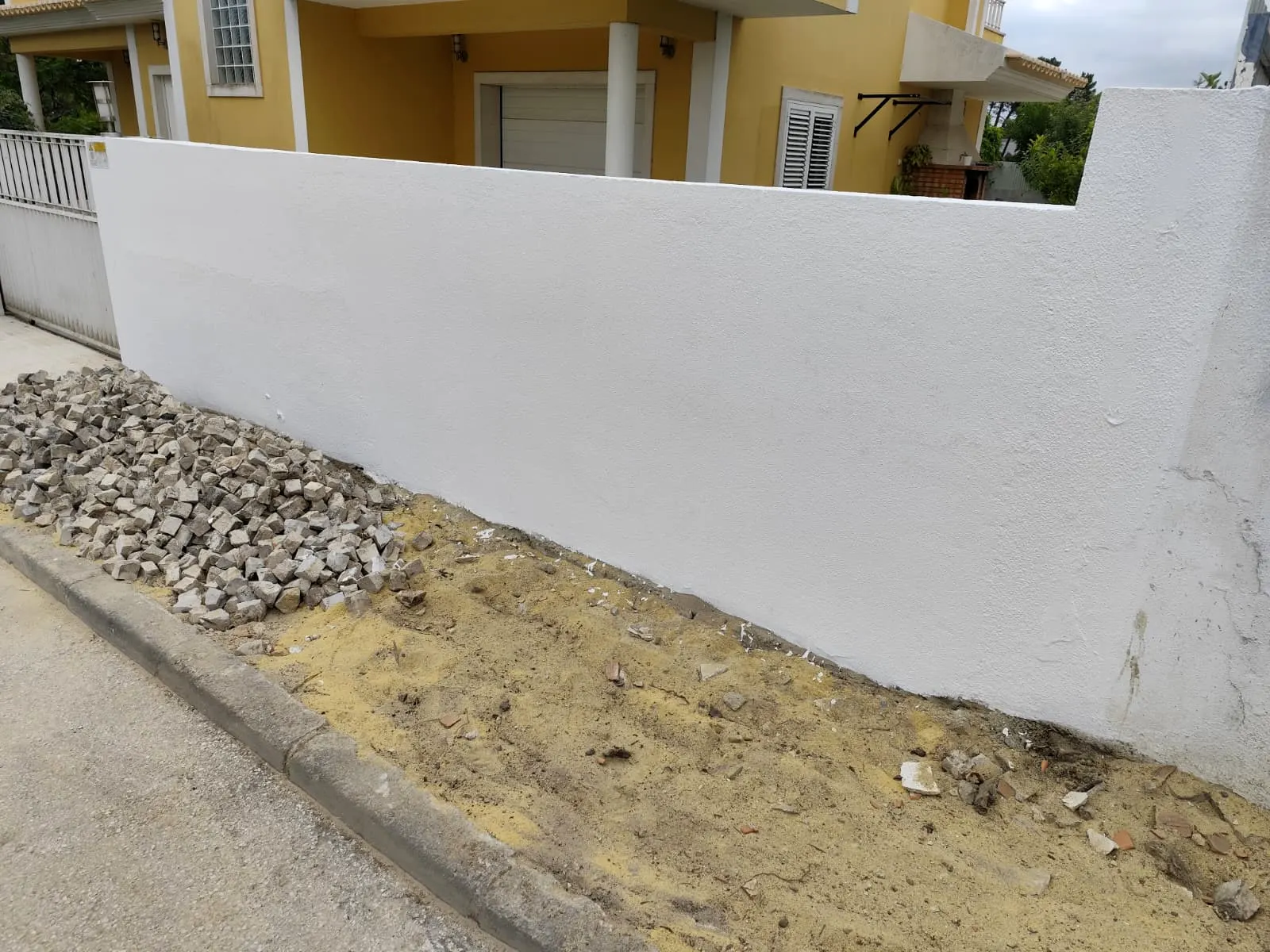 Muro exterior pintado